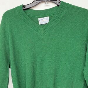 1960's  WPL Kelly Green V-Neck Knit Vintage Exmoor  Sweater Classic Quiet Luxury
